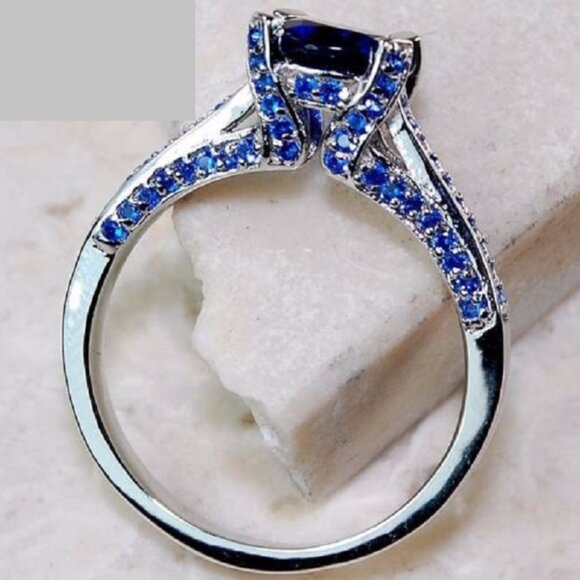Womens Blue Sapphire Ring 14ktwg & 925 Silver Size 7